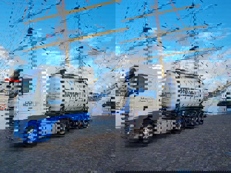 Fe9f97db C8f0 4Acf 9Cbe 09Afe7ea1b0f